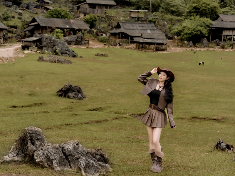 Hang Táu Mộc Châu ở đâu? Hướng dẫn đường đi vào “làng nguyên thủy”